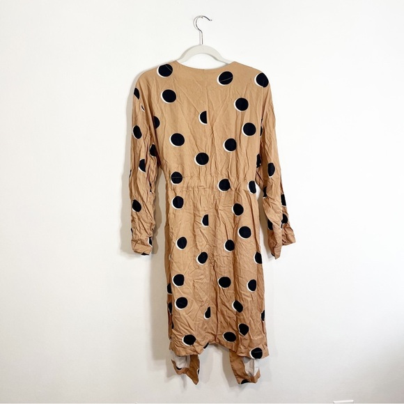 Eloquii Tan and Black Polka Dot Set - Picture 3 of 9